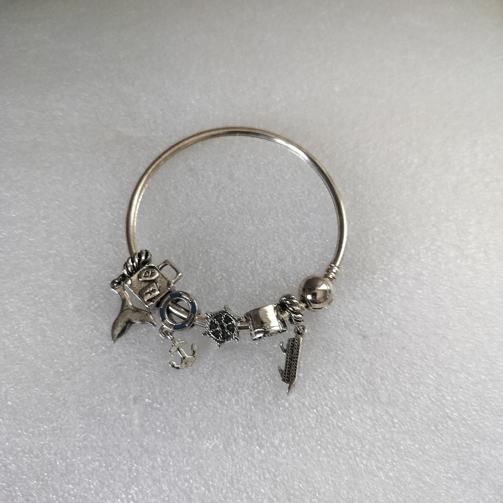 Princess Cruises Line Silver Tone Charm Bracelet